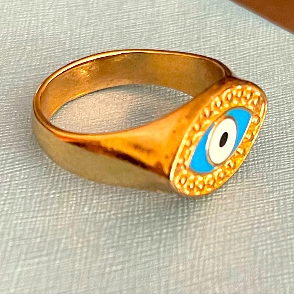 Evil eye 🧿 ring, new condition